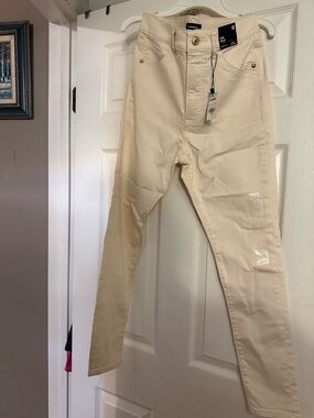 Express Women’s Cream Skinny Jeans - High Rise
